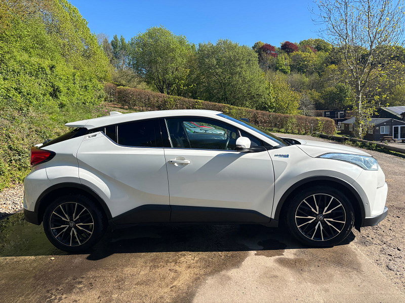 Toyota C-HR 1.8 VVT-h Excel SUV 5dr Petrol Hybrid CVT Euro 6 (s/s) (122 ps) 5dr Automatic 2026
