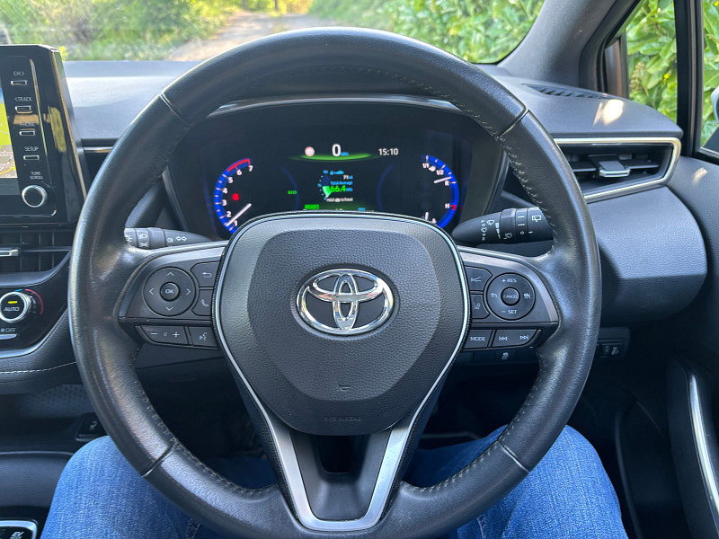 Toyota Corolla 1.8 VVT-h GPF Icon Tech Hatchback 5dr Petrol Hybrid CVT Euro 6 (s/s) (122 ps) 5dr Automatic 2026