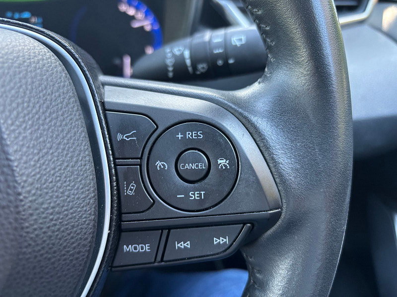 Toyota Corolla 1.8 VVT-h GPF Icon Tech Hatchback 5dr Petrol Hybrid CVT Euro 6 (s/s) (122 ps) 5dr Automatic 2026