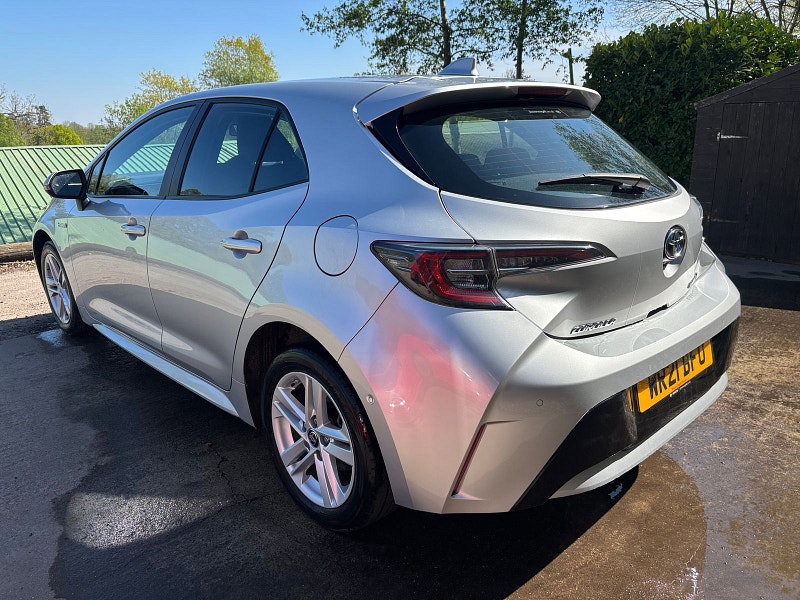 Toyota Corolla 1.8 VVT-h GPF Icon Tech Hatchback 5dr Petrol Hybrid CVT Euro 6 (s/s) (122 ps) 5dr Automatic 2026