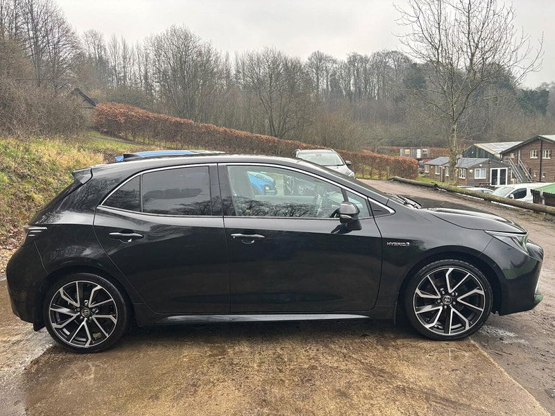 Toyota Corolla 2.0 VVT-h Excel Hatchback 5dr Petrol Hybrid CVT Euro 6 (s/s) (184 ps) 5dr Automatic 2025