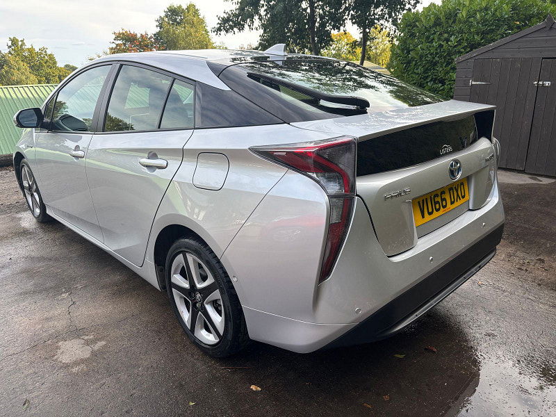 Toyota Prius 1.8 VVT-h Excel Hatchback 5dr Petrol Hybrid CVT Euro 6 (s/s) (15in Alloy) (122 ps) 5dr Automatic 2025