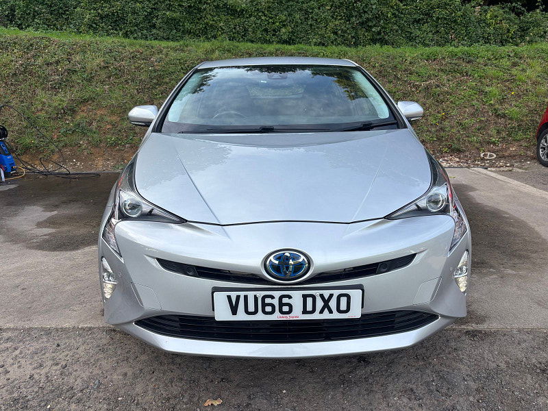 Toyota Prius 1.8 VVT-h Excel Hatchback 5dr Petrol Hybrid CVT Euro 6 (s/s) (15in Alloy) (122 ps) 5dr Automatic 2025