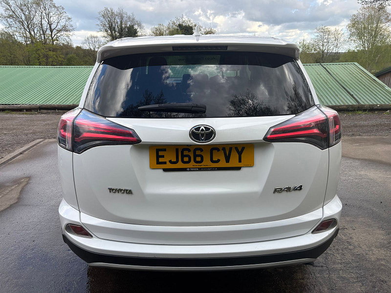 Toyota RAV4 2.0 D-4D Business Edition SUV 5dr Diesel Manual Euro 6 (s/s) (143 ps) 5dr Manual 2026