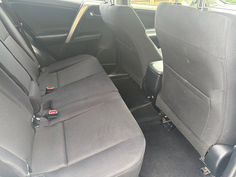 Toyota RAV4 2.0 D-4D Business Edition SUV 5dr Diesel Manual Euro 6 (s/s) (143 ps) 5dr Manual 2026