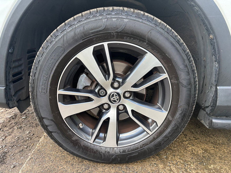 Toyota RAV4 2.0 D-4D Business Edition SUV 5dr Diesel Manual Euro 6 (s/s) (143 ps) 5dr Manual 2026