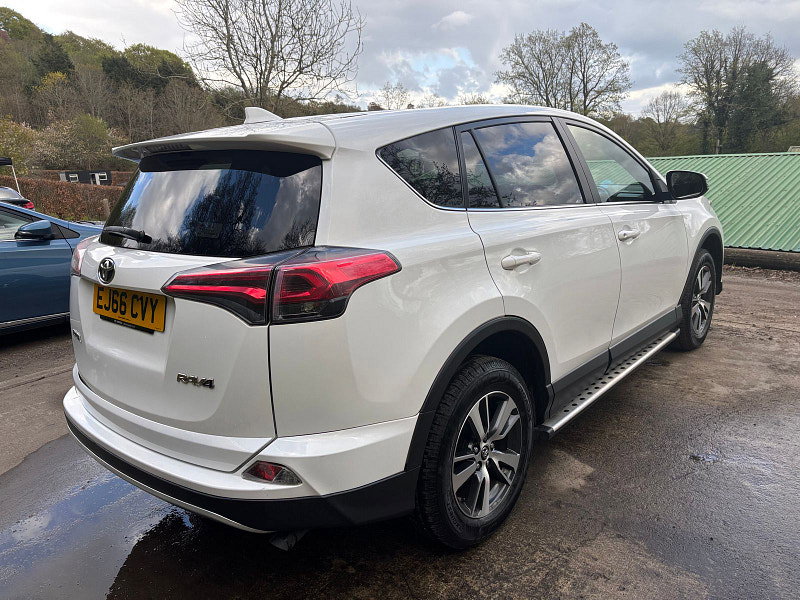 Toyota RAV4 2.0 D-4D Business Edition SUV 5dr Diesel Manual Euro 6 (s/s) (143 ps) 5dr Manual 2026