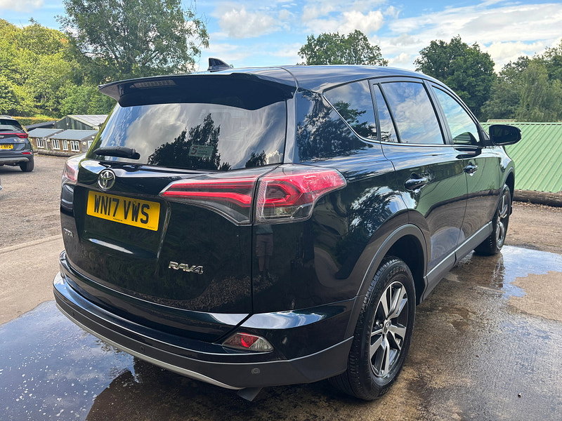 Toyota RAV4 2.0 D-4D Business Edition SUV 5dr Diesel Manual Euro 6 (s/s) (Safety Sense, Nav) (143 ps) 5dr Manual 2026