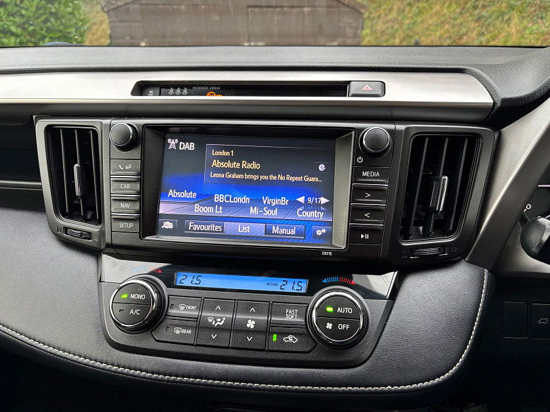 Toyota RAV4 2.0 D-4D Excel SUV 5dr Diesel Manual Euro 6 (s/s) (143 ps) 5dr Manual 2025