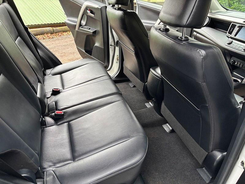 Toyota RAV4 2.0 D-4D Excel SUV 5dr Diesel Manual Euro 6 (s/s) (143 ps) 5dr Manual 2025