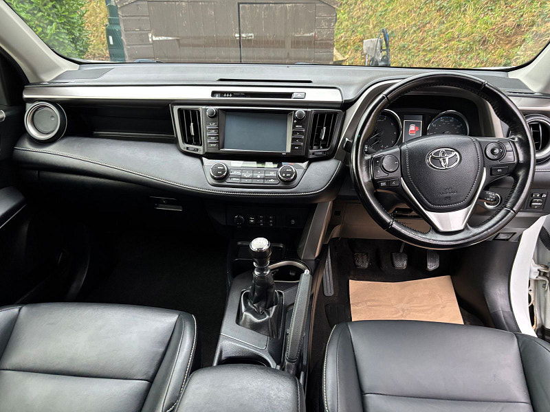 Toyota RAV4 2.0 D-4D Excel SUV 5dr Diesel Manual Euro 6 (s/s) (143 ps) 5dr Manual 2025