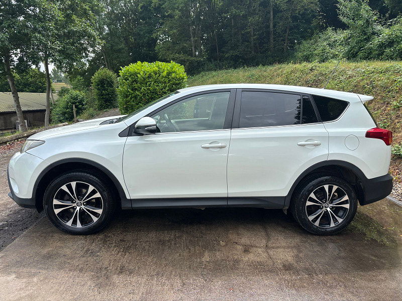 Toyota RAV4 2.0 D-4D Icon SUV 5dr Diesel Manual 2WD Euro 5 (s/s) (124 ps) 5dr Manual 2025