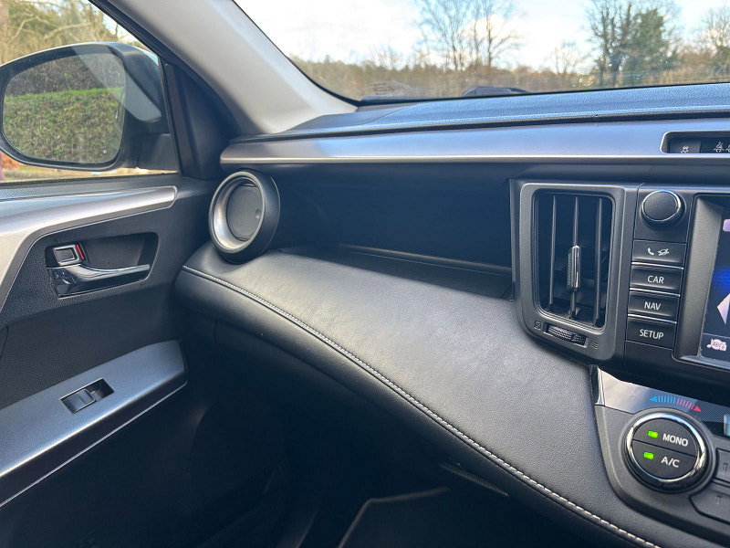 Toyota RAV4 2.5 VVT-h Icon SUV 5dr Petrol Hybrid CVT Euro 6 (s/s) (197 ps) 5dr Automatic 2026