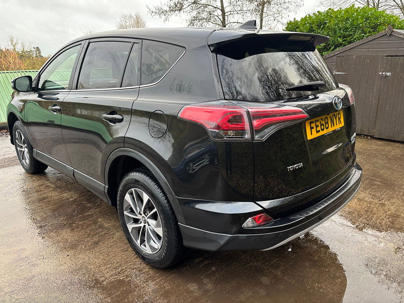 Toyota RAV4 2.5 VVT-h Icon SUV 5dr Petrol Hybrid CVT Euro 6 (s/s) (197 ps) 5dr Automatic 2026