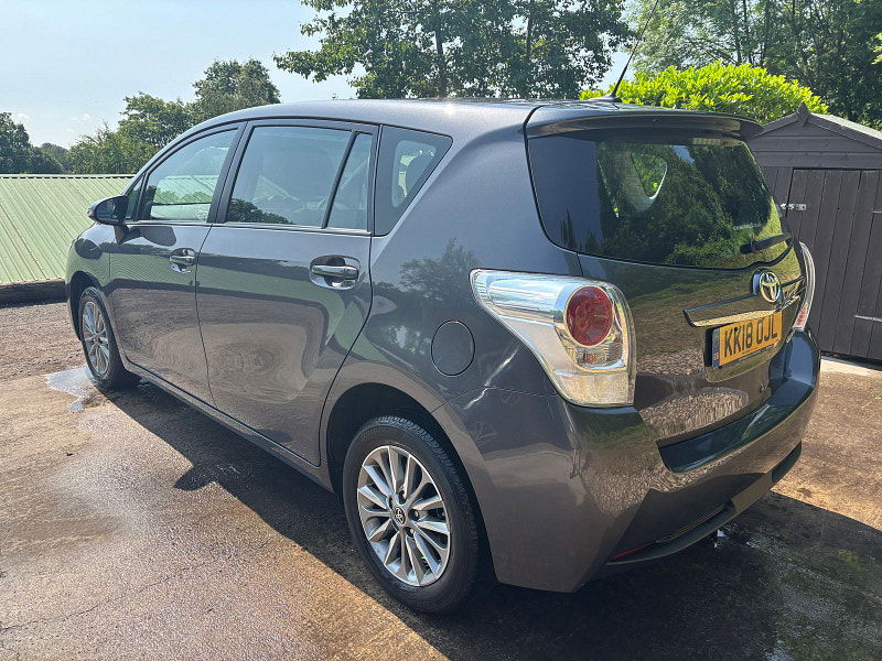 Toyota Verso 1.6 V-Matic Icon MPV 5dr Petrol Manual Euro 6 (7 Seat) (132 ps) 5dr Manual 2025