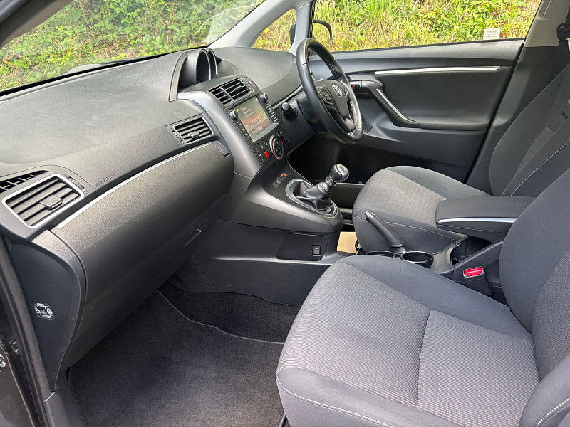 Toyota Verso 1.6 V-Matic Icon MPV 5dr Petrol Manual Euro 6 (7 Seat) (132 ps) 5dr Manual 2025