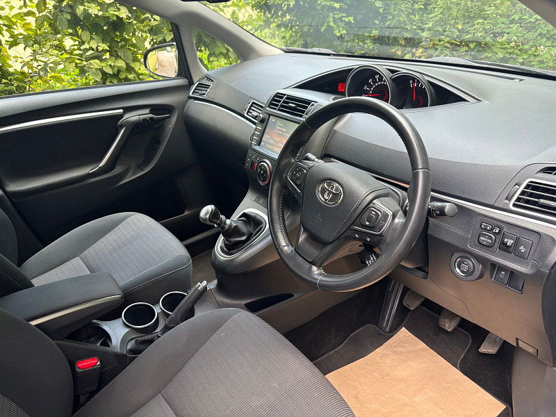 Toyota Verso 1.6 V-Matic Icon MPV 5dr Petrol Manual Euro 6 (7 Seat) (132 ps) 5dr Manual 2025