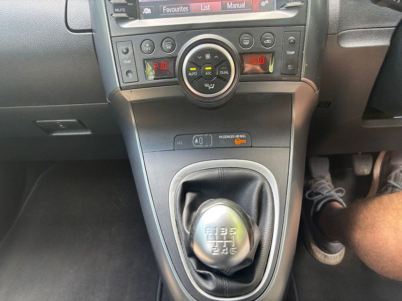 Toyota Verso 1.6 V-Matic Icon MPV 5dr Petrol Manual Euro 6 (7 Seat) (132 ps) 5dr Manual 2025