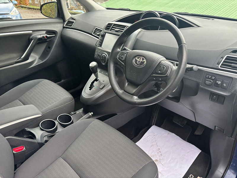 Toyota Verso 1.8 V-Matic Design MPV 5dr Petrol Multidrive S Euro 6 (7 Seat) (147 ps) 5dr Automatic 2025