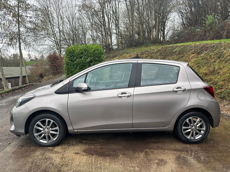 Toyota Yaris 1.33 Dual VVT-i Icon Hatchback 5dr Petrol Manual Euro 5 Euro 5 (99 ps) 5dr Manual 2026