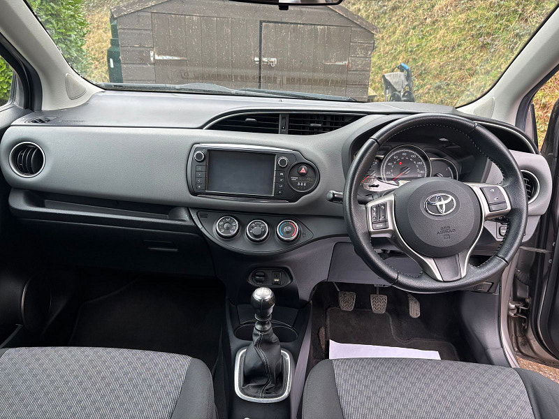 Toyota Yaris 1.33 Dual VVT-i Icon Hatchback 5dr Petrol Manual Euro 5 Euro 5 (99 ps) 5dr Manual 2026