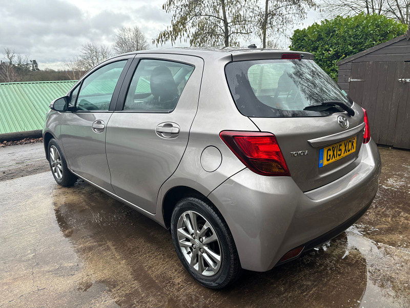 Toyota Yaris 1.33 Dual VVT-i Icon Hatchback 5dr Petrol Manual Euro 5 Euro 5 (99 ps) 5dr Manual 2026