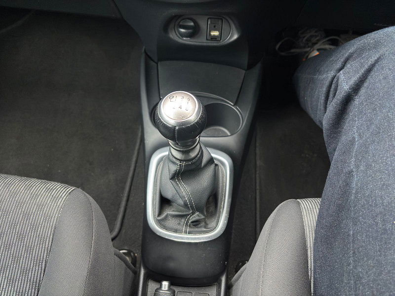 Toyota Yaris 1.33 Dual VVT-i Icon Hatchback 5dr Petrol Manual Euro 5 Euro 5 (99 ps) 5dr Manual 2026