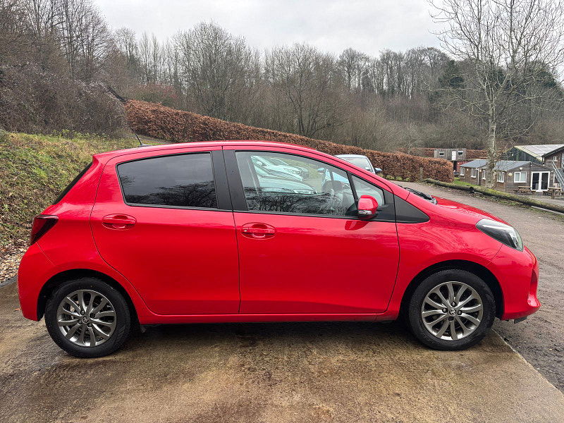 Toyota Yaris 1.33 Dual VVT-i Icon Hatchback 5dr Petrol Manual Euro 6 (99 ps) 5dr Manual 2026