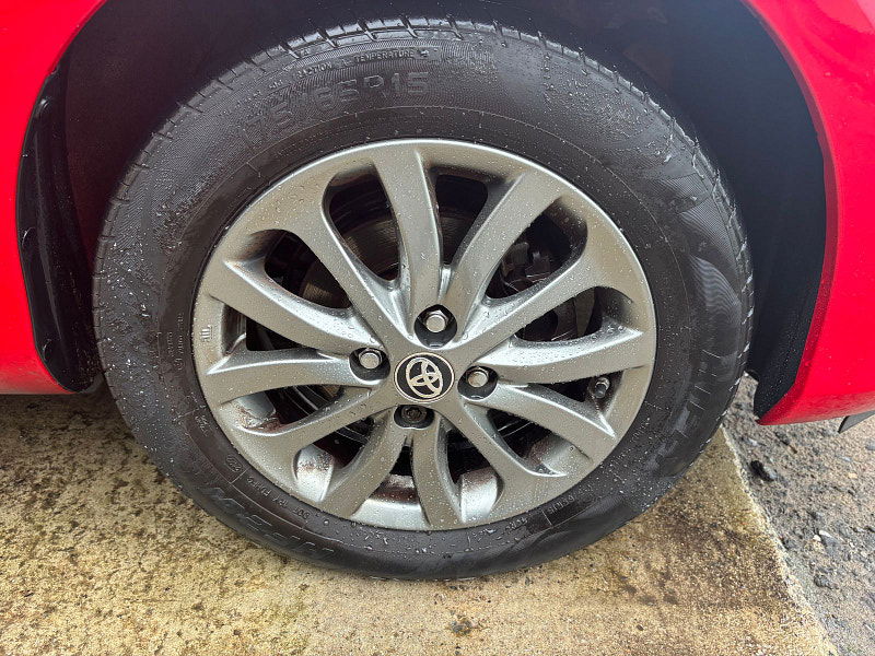 Toyota Yaris 1.33 Dual VVT-i Icon Hatchback 5dr Petrol Manual Euro 6 (99 ps) 5dr Manual 2026