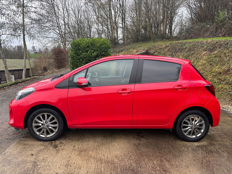 Toyota Yaris 1.33 Dual VVT-i Icon Hatchback 5dr Petrol Manual Euro 6 (99 ps) 5dr Manual 2026