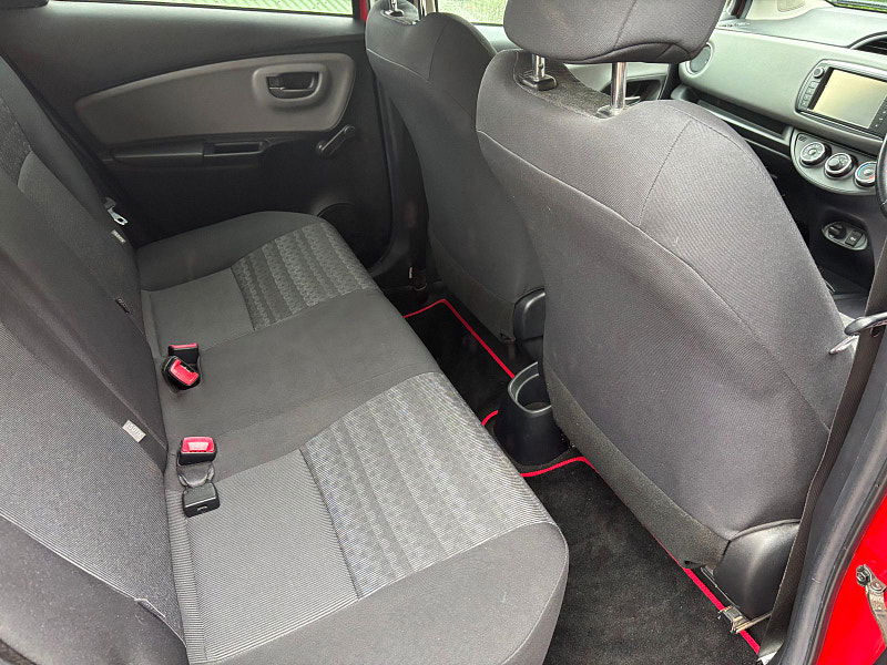 Toyota Yaris 1.33 Dual VVT-i Icon Hatchback 5dr Petrol Manual Euro 6 (99 ps) 5dr Manual 2026