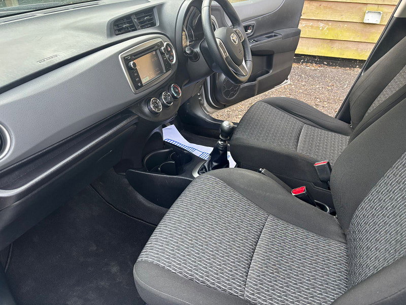 Toyota Yaris 1.4 D-4D TR Hatchback 5dr Diesel Manual Euro 5 (90 ps) 5dr Manual 2026