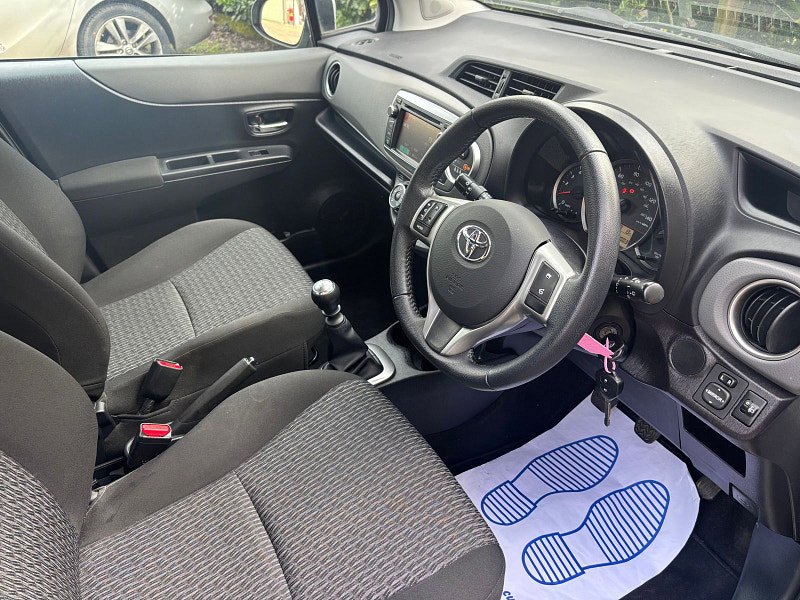 Toyota Yaris 1.4 D-4D TR Hatchback 5dr Diesel Manual Euro 5 (90 ps) 5dr Manual 2026