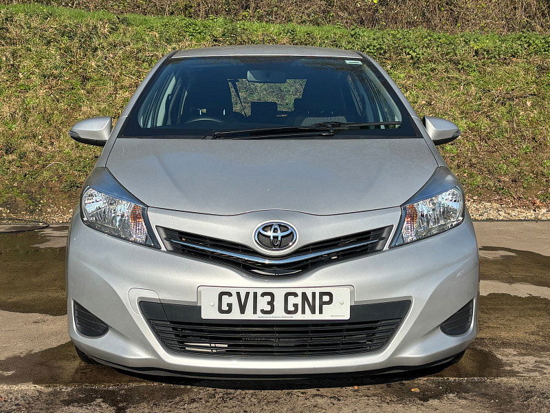 Toyota Yaris 1.4 D-4D TR Hatchback 5dr Diesel Manual Euro 5 (90 ps) 5dr Manual 2026