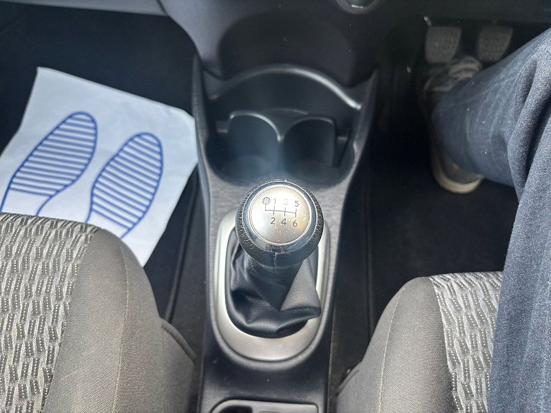 Toyota Yaris 1.4 D-4D TR Hatchback 5dr Diesel Manual Euro 5 (90 ps) 5dr Manual 2026