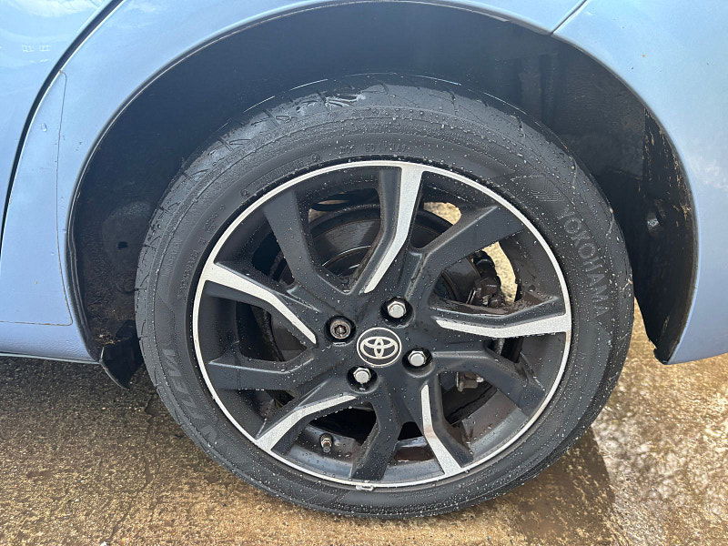 Toyota Yaris 1.5 VVT-h Design Hatchback 5dr Petrol Hybrid E-CVT Euro 6 (101 ps) 5dr Automatic 2025