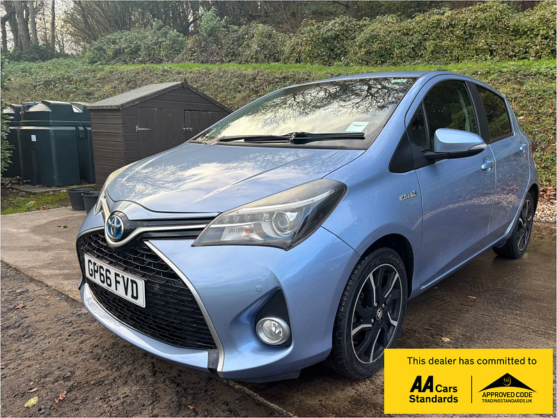Toyota Yaris 1.5 VVT-h Design Hatchback 5dr Petrol Hybrid E-CVT Euro 6 (101 ps) 5dr Automatic 2025
