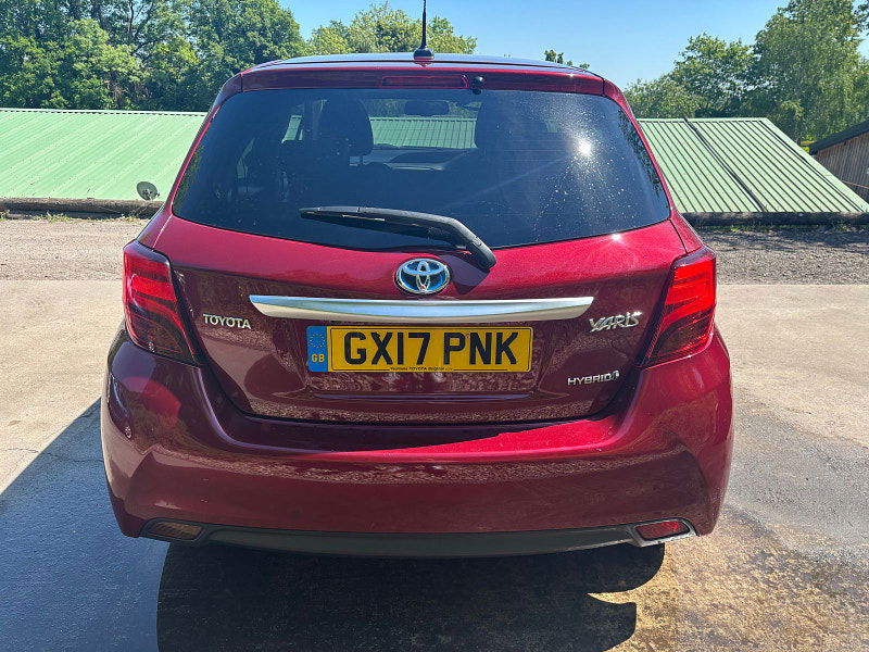 Toyota Yaris 1.5 VVT-h Excel Hatchback 5dr Petrol Hybrid E-CVT Euro 6 (s/s) (15in Alloy) (100 ps) 5dr Automatic 2025