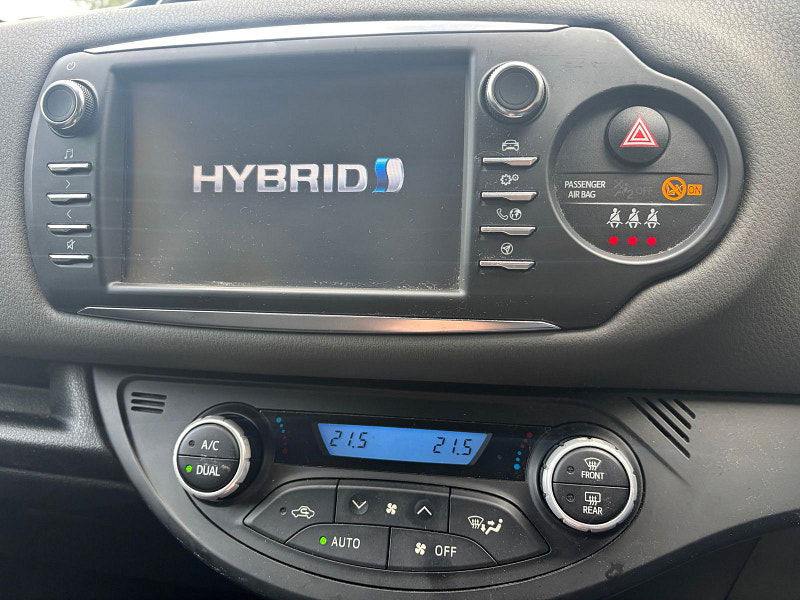 Toyota Yaris 1.5 VVT-h Icon Hatchback 5dr Petrol Hybrid E-CVT Euro 6 (s/s) (100 ps) 5dr Automatic 2025