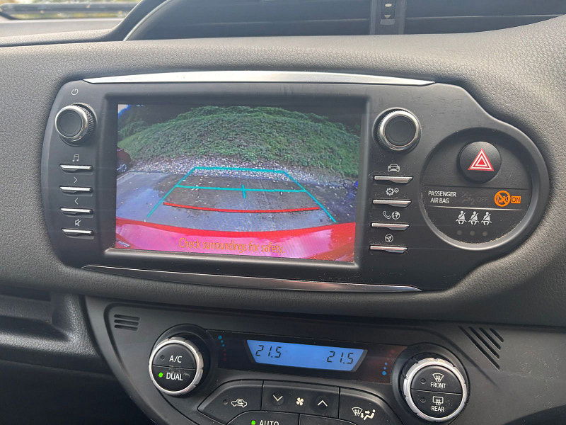 Toyota Yaris 1.5 VVT-h Icon Hatchback 5dr Petrol Hybrid E-CVT Euro 6 (s/s) (100 ps) 5dr Automatic 2025