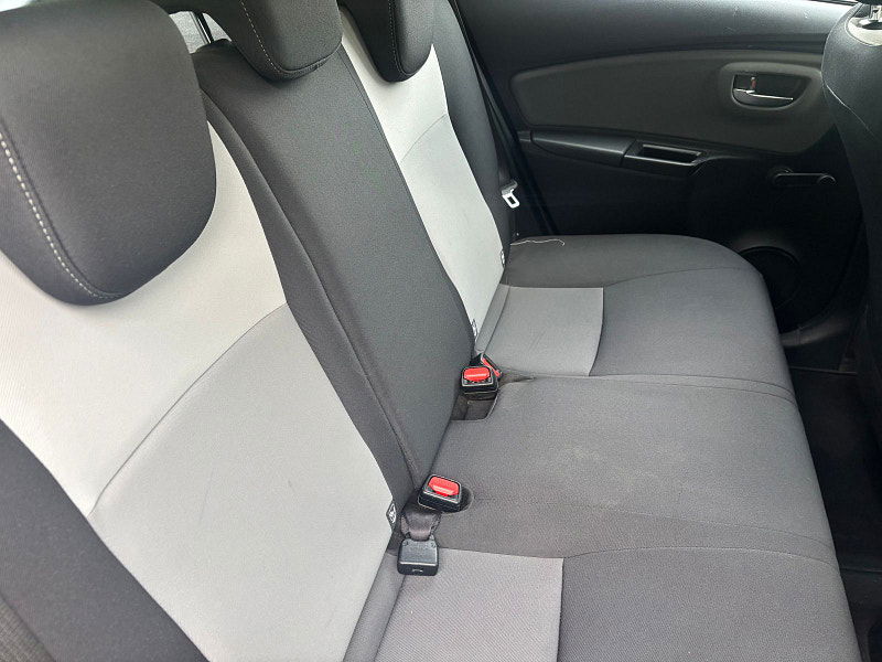 Toyota Yaris 1.5 VVT-h Icon Hatchback 5dr Petrol Hybrid E-CVT Euro 6 (s/s) (100 ps) 5dr Automatic 2025