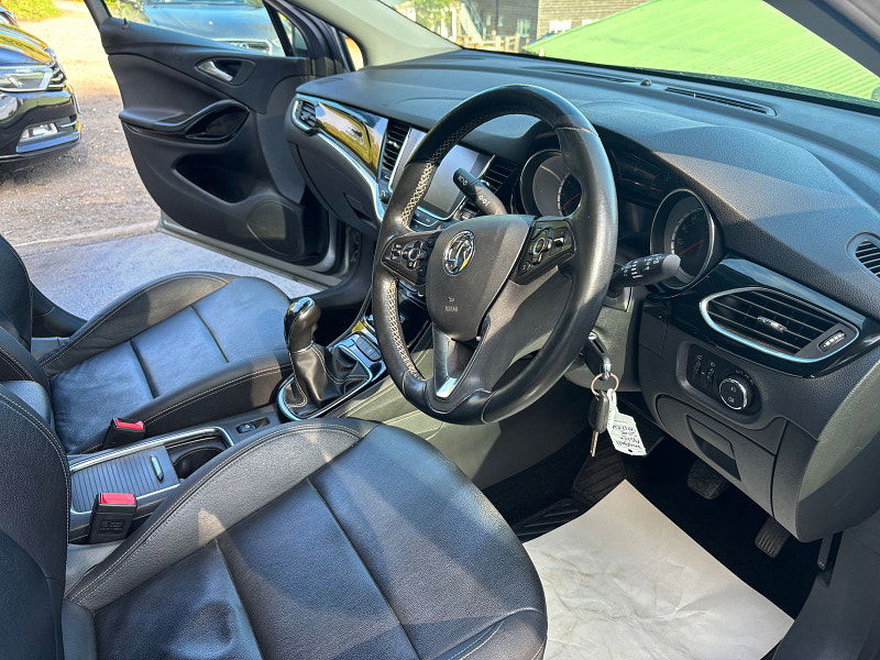 Vauxhall Astra 1.4i Turbo Elite Nav Sports Tourer 5dr Petrol Manual Euro 6 (150 ps) 5dr Manual 2025