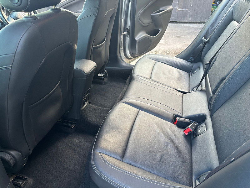 Vauxhall Astra 1.4i Turbo Elite Nav Sports Tourer 5dr Petrol Manual Euro 6 (150 ps) 5dr Manual 2025