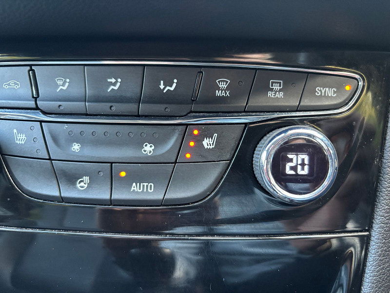 Vauxhall Astra 1.4i Turbo Elite Nav Sports Tourer 5dr Petrol Manual Euro 6 (150 ps) 5dr Manual 2025