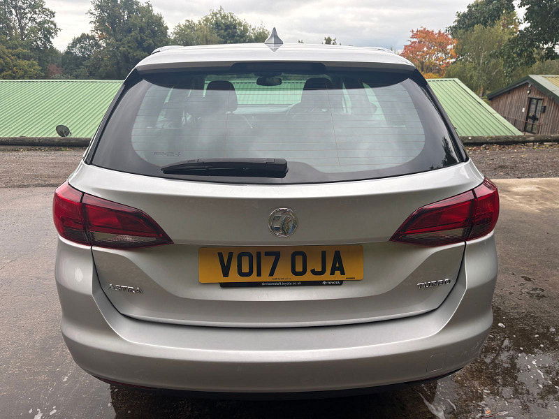 Vauxhall Astra 1.4i Turbo Elite Nav Sports Tourer 5dr Petrol Manual Euro 6 (150 ps) 5dr Manual 2025