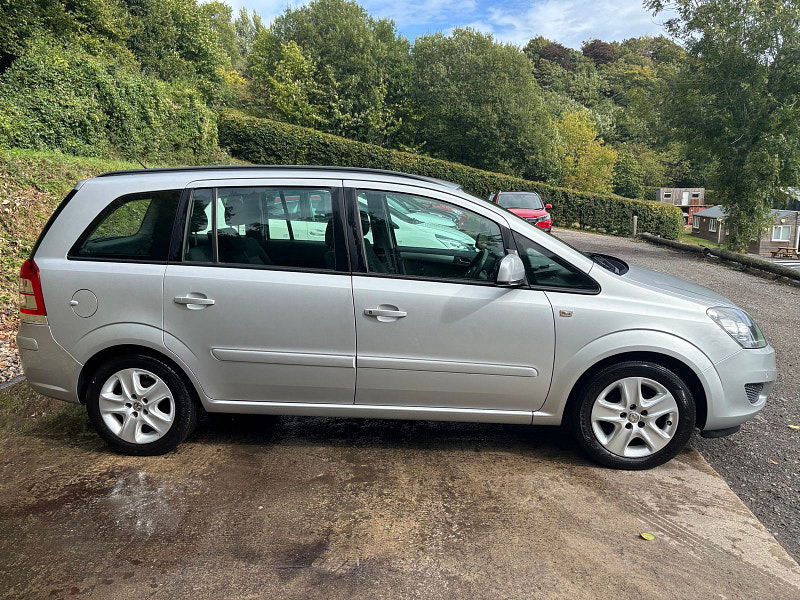 Vauxhall Zafira 1.8 16V Exclusiv MPV 5dr Petrol Manual Euro 5 (SNav) (140 ps) 5dr Manual 2025