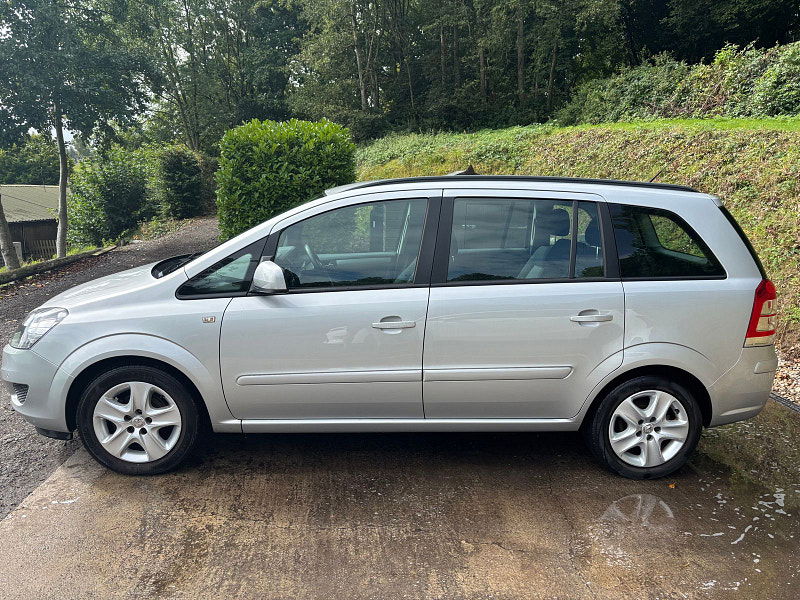 Vauxhall Zafira 1.8 16V Exclusiv MPV 5dr Petrol Manual Euro 5 (SNav) (140 ps) 5dr Manual 2025