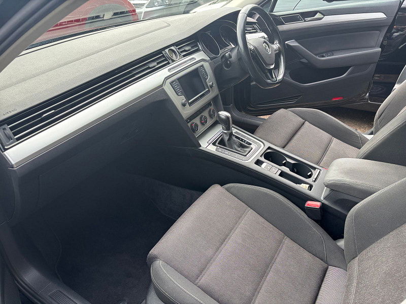 Volkswagen Passat 1.6 TDI BlueMotion Tech SE Business Estate 5dr Diesel DSG Euro 6 (s/s) (120 ps) 5dr Automatic 2025