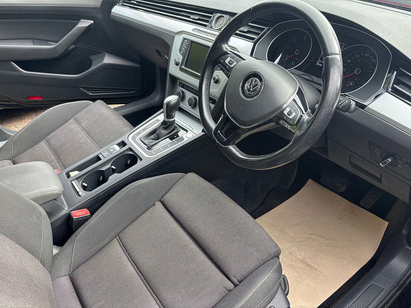 Volkswagen Passat 1.6 TDI BlueMotion Tech SE Business Estate 5dr Diesel DSG Euro 6 (s/s) (120 ps) 5dr Automatic 2025