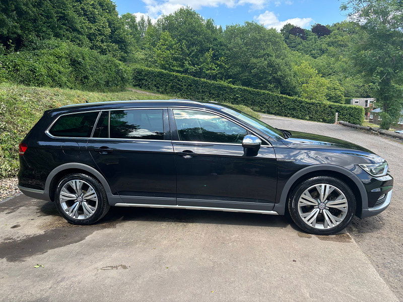 Volkswagen Passat 2.0 TDI Alltrack Estate 5dr Diesel DSG 4Motion Euro 6 (s/s) (190 ps) 5dr Automatic 2025